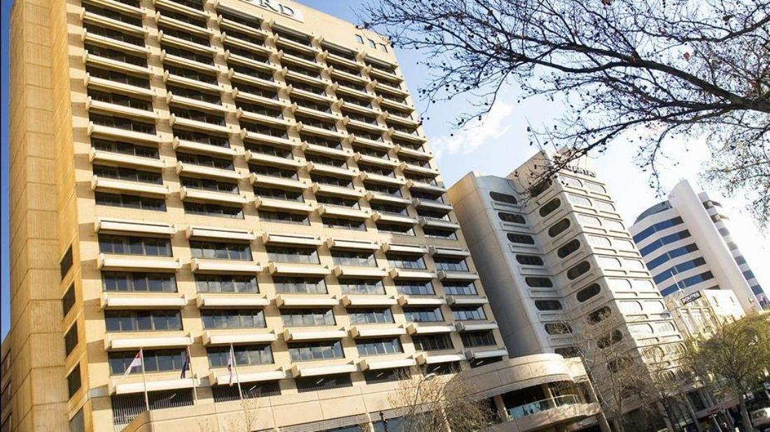 Hotel Stamford Plaza Adelaida Exterior foto The National Heart, Lung, Blood and Transplant centre in London