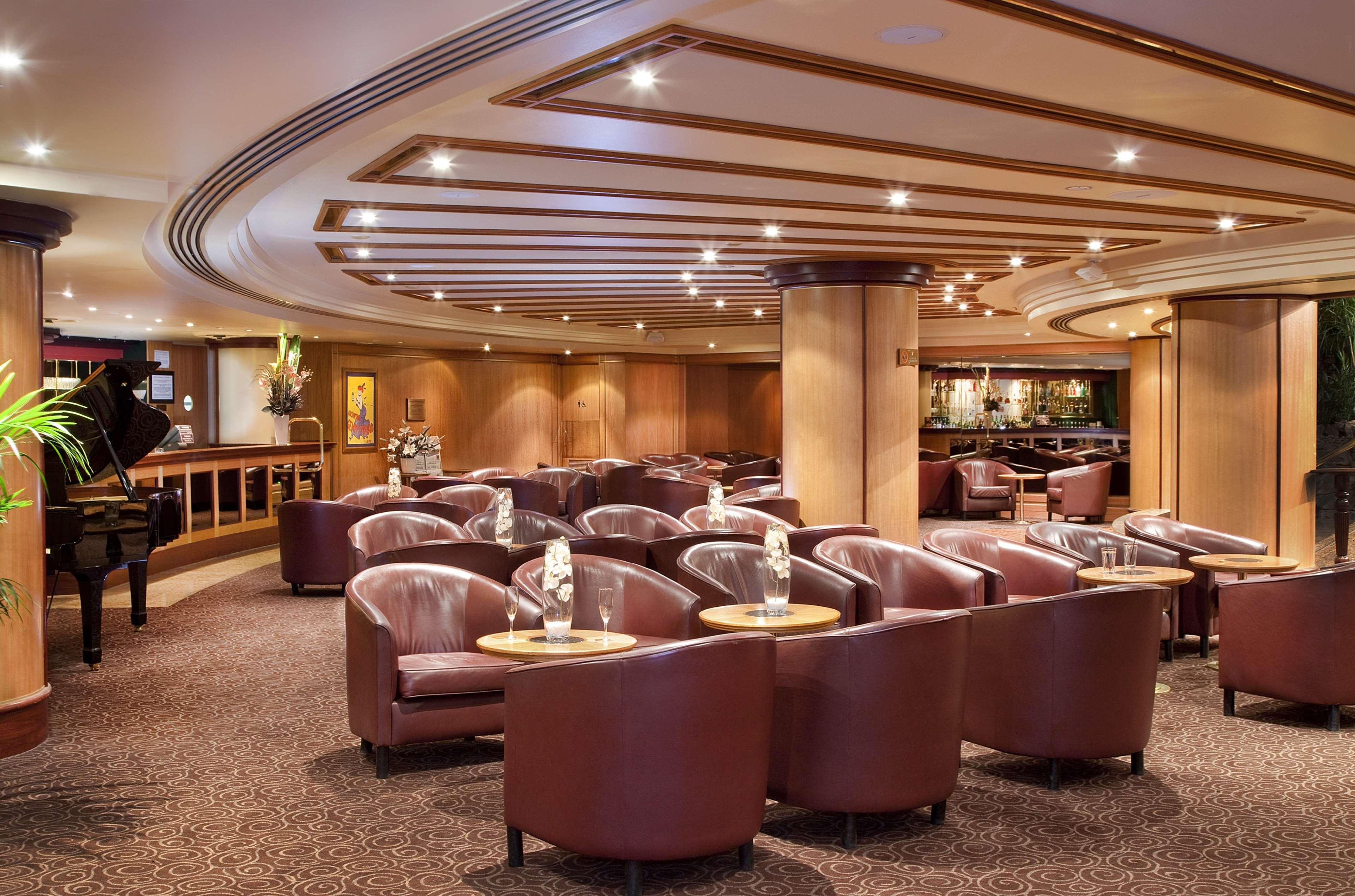 Hotel Stamford Plaza Adelaida Restaurante foto The lounge at the airport