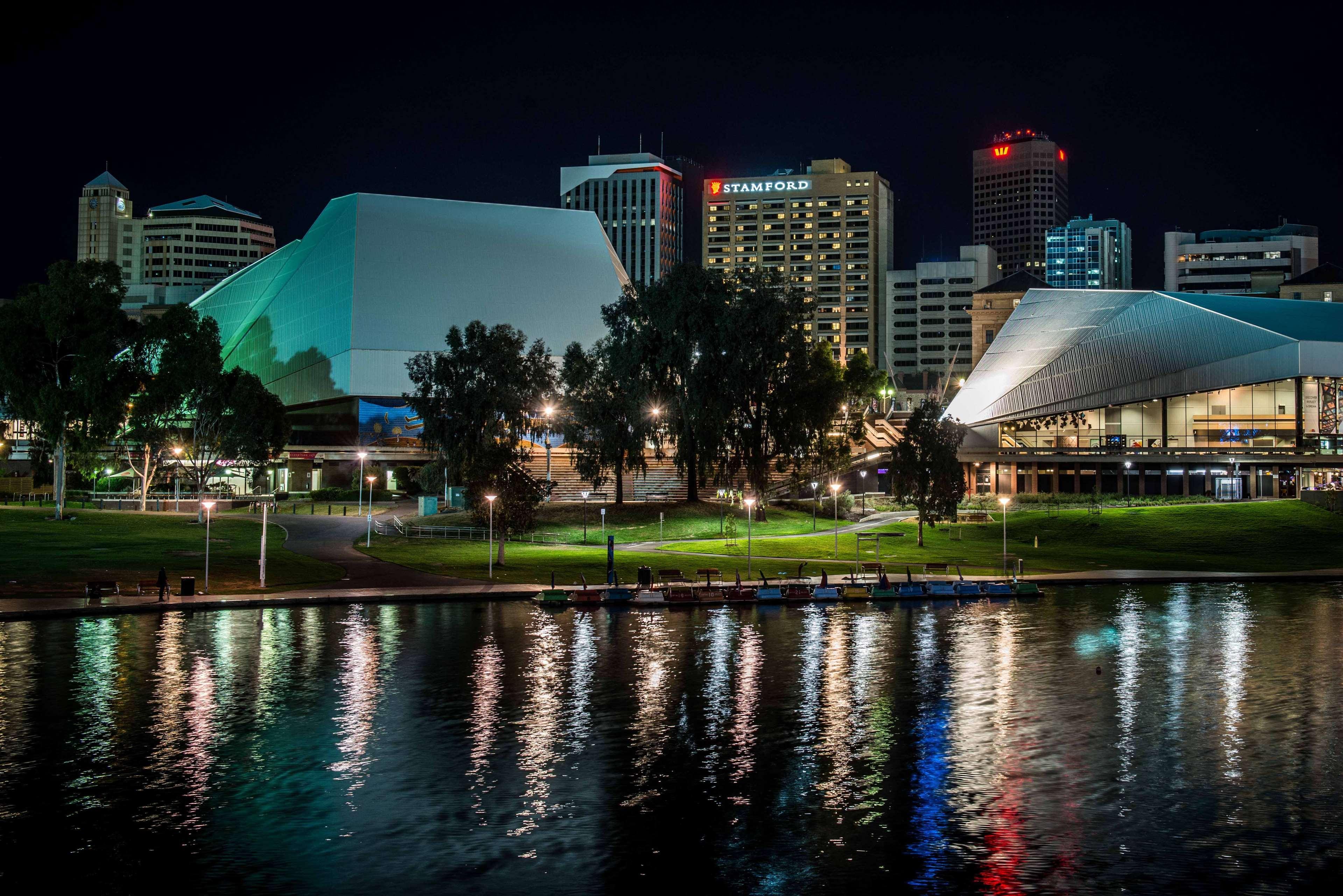 Hotel Stamford Plaza Adelaida Exterior foto Adelaide Convention Centre