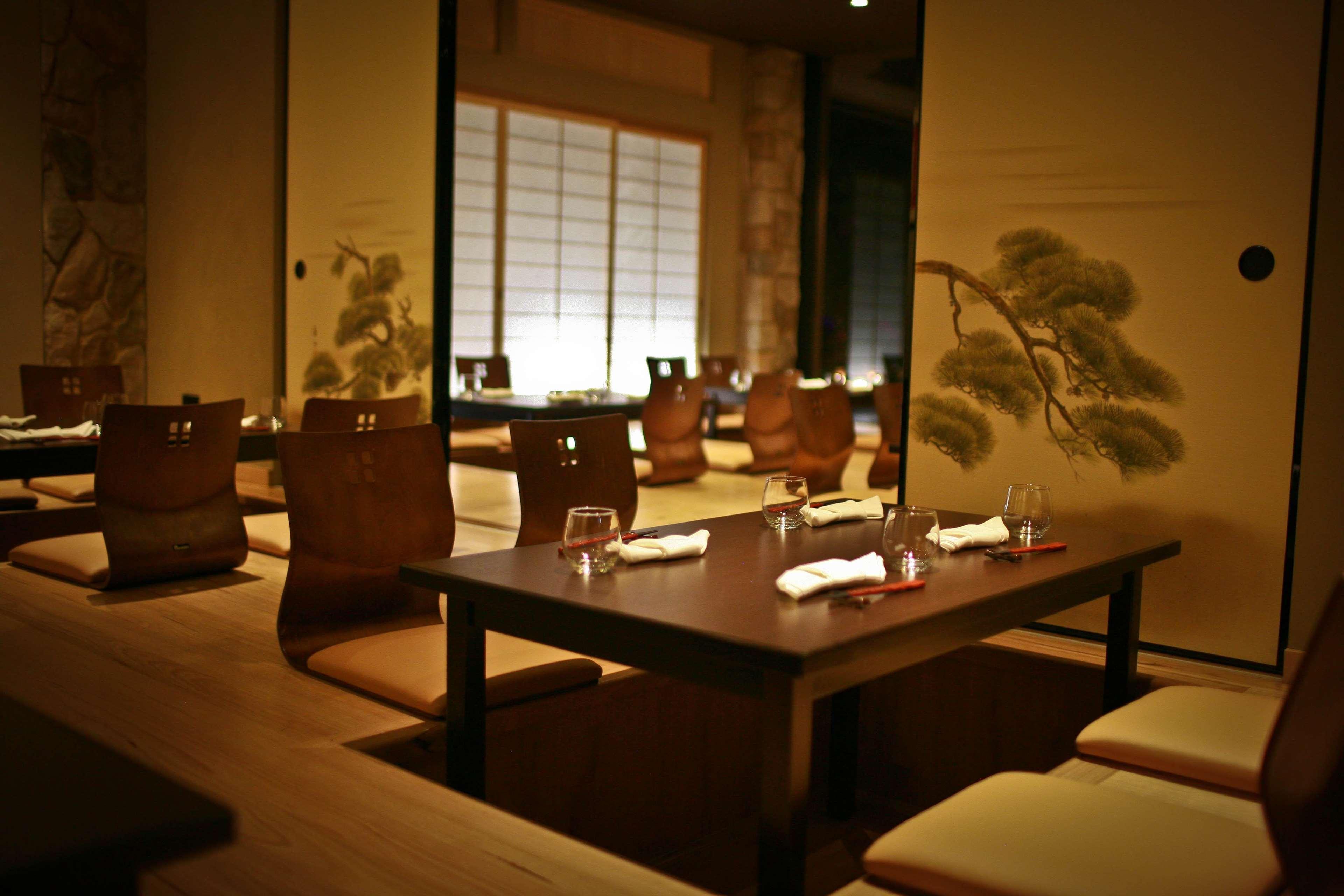 Hotel Stamford Plaza Adelaida Exterior foto A restaurant in Kyoto
