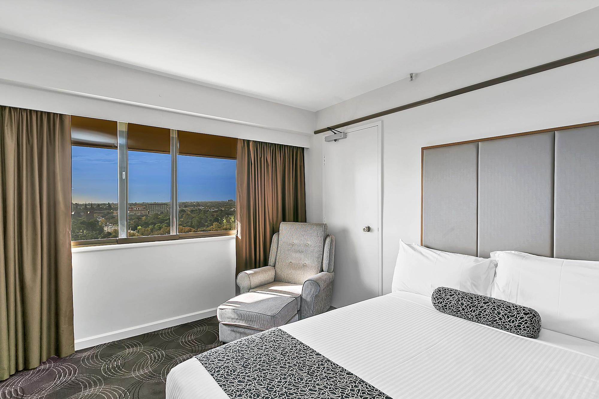 Hotel Stamford Plaza Adelaida Exterior foto A room at the hotel